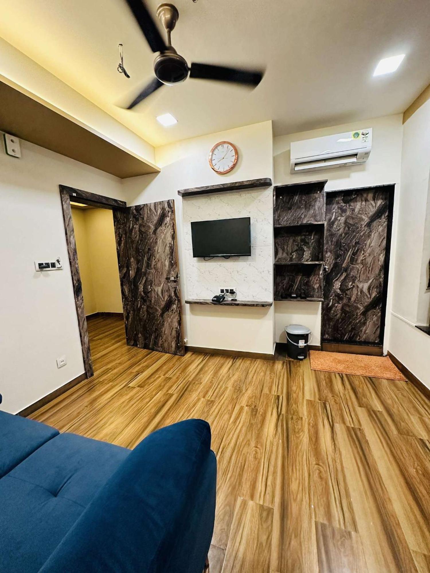 Hotel E Classico Bhavnagar Esterno foto
